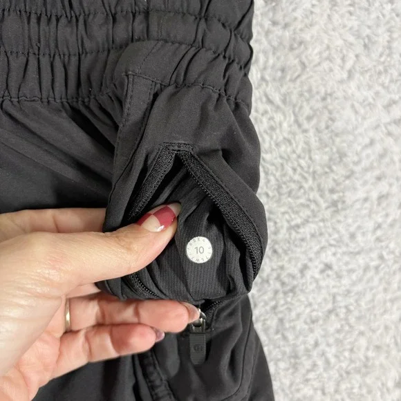 Lululemon Tracker Short Black High Rise Athletic Running Shorts Womens Size 10 - Picture 6 of 9